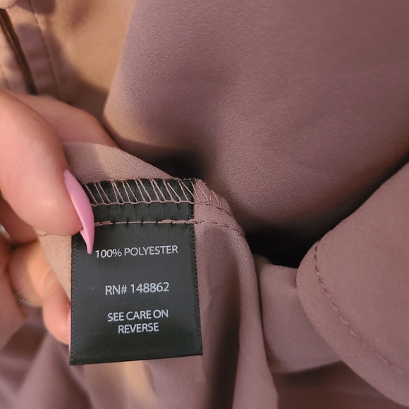 NWOT Torrid Dusty Pink, Flowy Button-up Size 4 - Picture 7 of 10